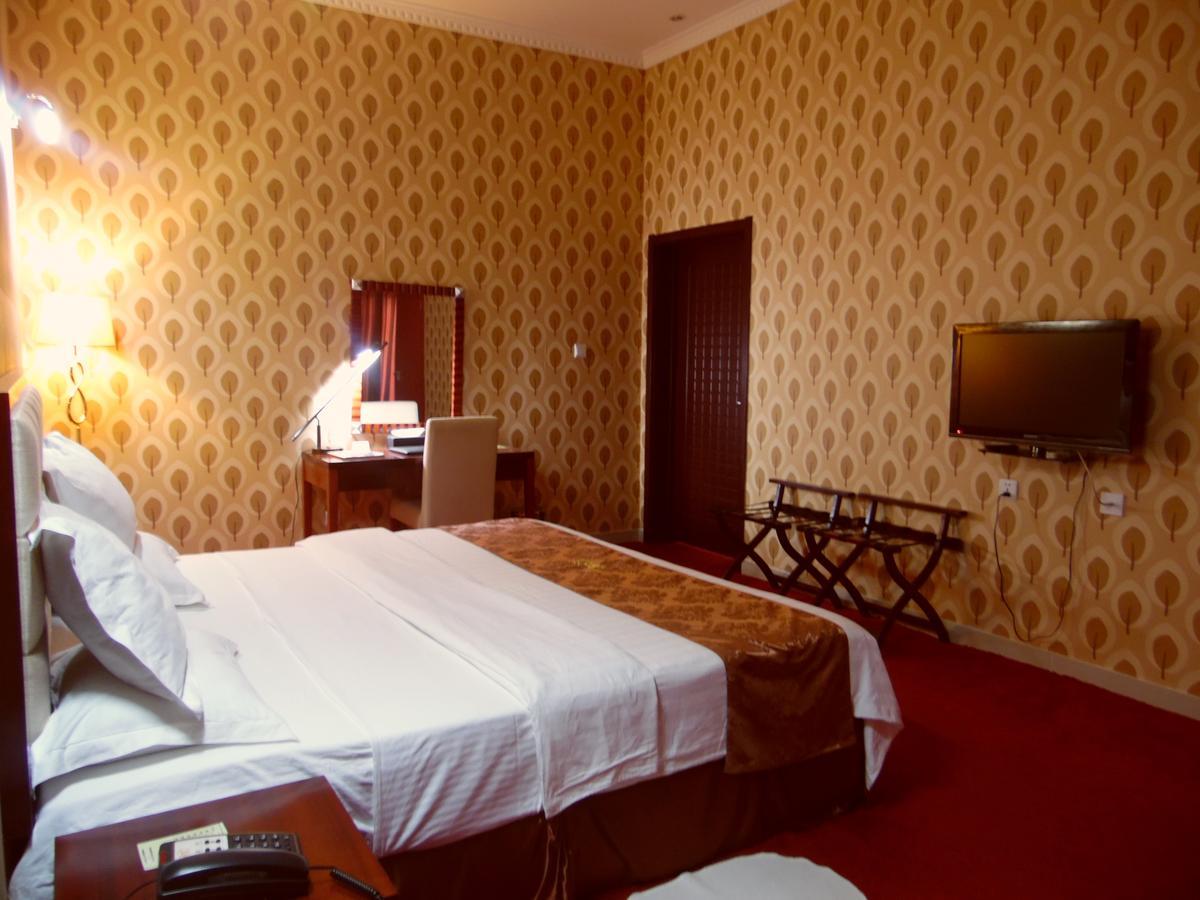 Hotel Belair Residence 부줌부라 외부 사진
